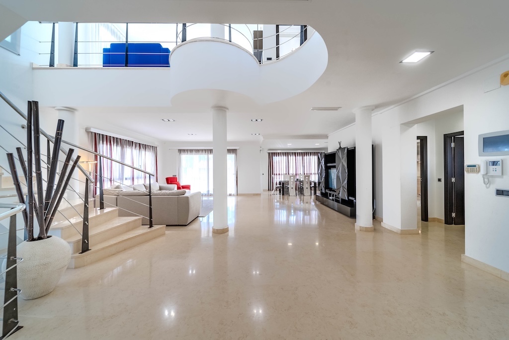 Villa a Cabo Roig, Alicante, Spagna 5 camere da letto, 477 mq. N° 128304