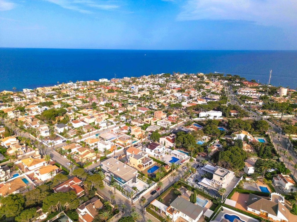 Villa a Cabo Roig, Alicante, Spagna 5 camere da letto, 477 mq. N° 128304