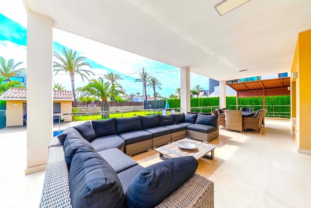 Villa a Cabo Roig, Alicante, Spagna 5 camere da letto, 477 mq. N° 128304