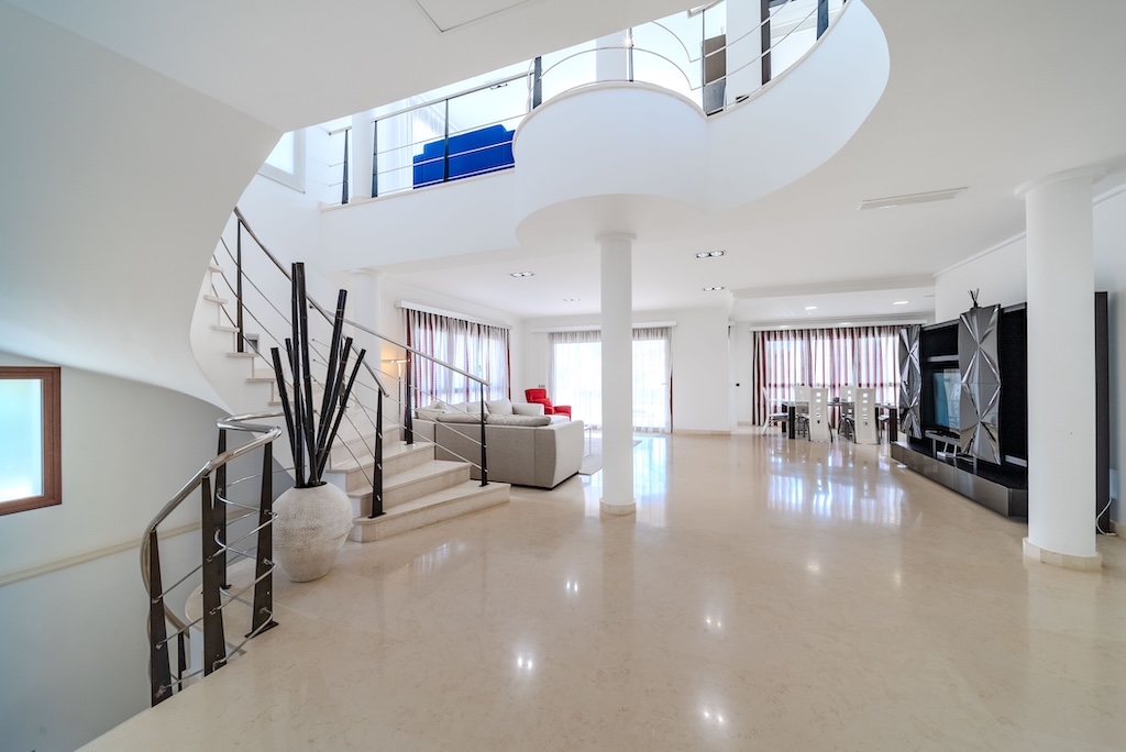 Villa a Cabo Roig, Alicante, Spagna 5 camere da letto, 477 mq. N° 128304