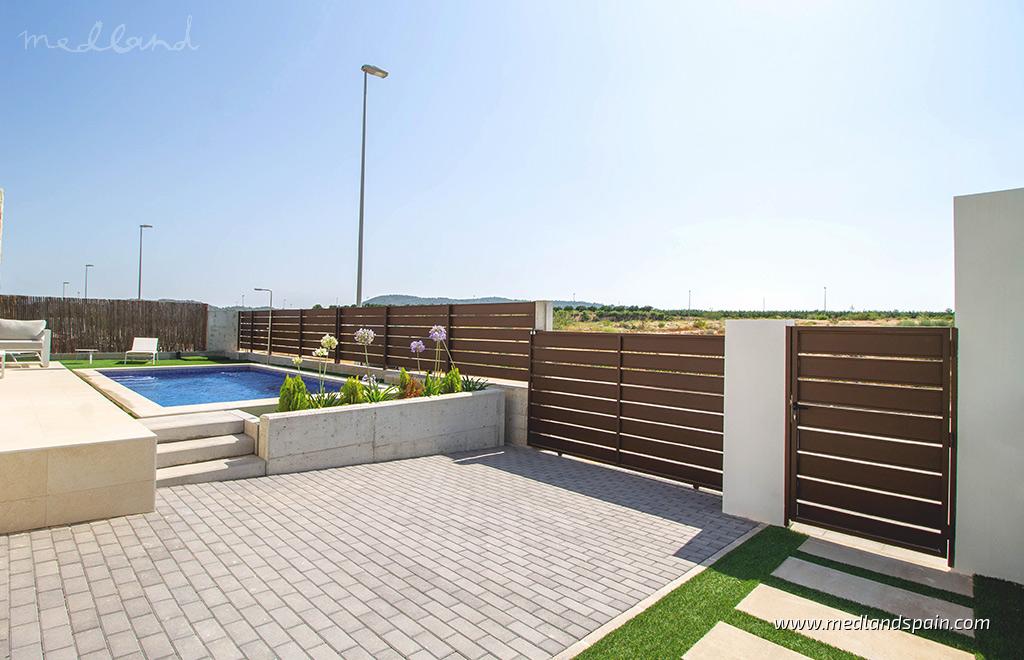 Villa en Vistabella, Alicante, España 4 dormitorios, 235 m2 No. 130094