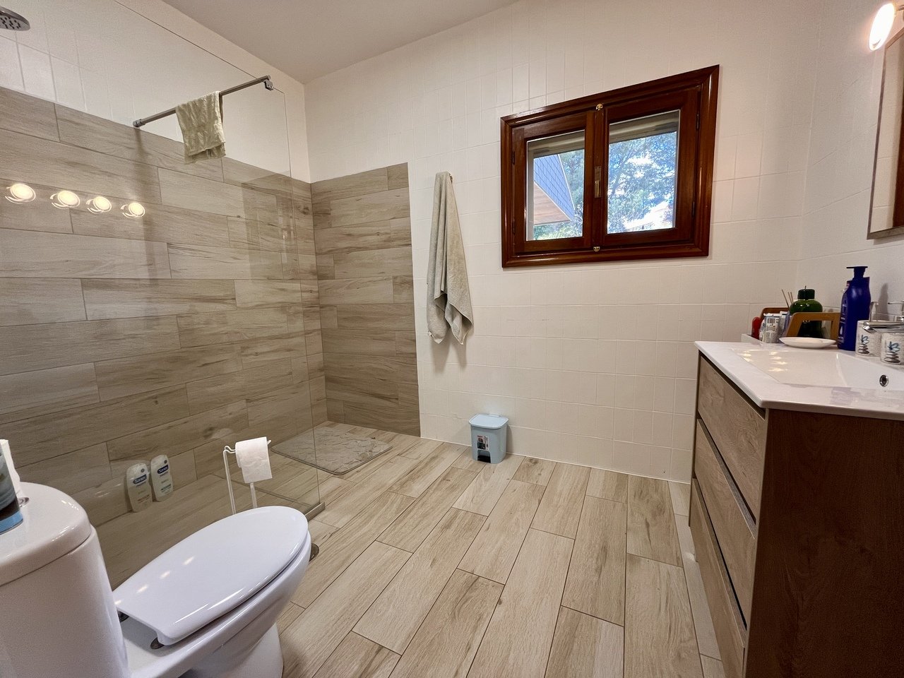 Villa in La Nucia, Alicante, Spain 4 bedrooms, 600 sq.m. No. 124957