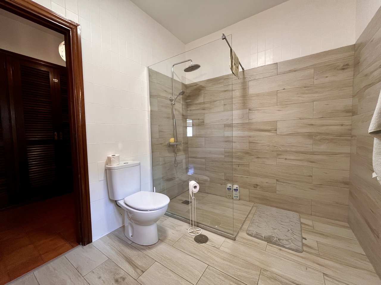 Villa in La Nucia, Alicante, Spain 4 bedrooms, 600 sq.m. No. 124957