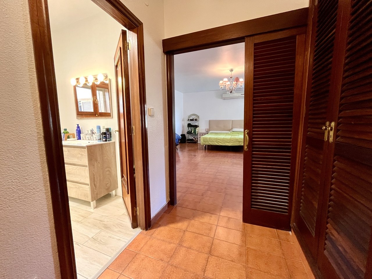 Villa in La Nucia, Alicante, Spain 4 bedrooms, 600 sq.m. No. 124957