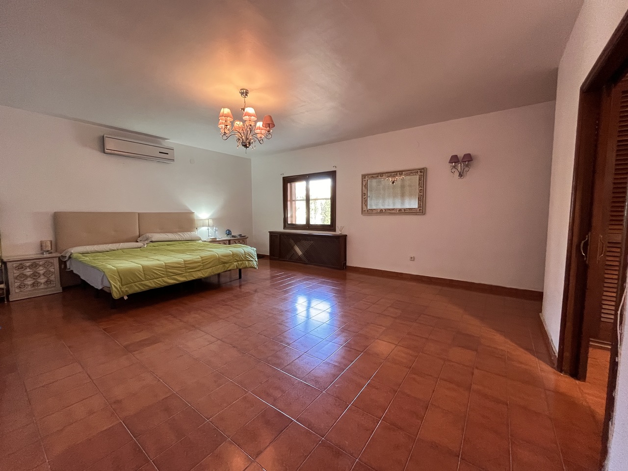 Villa in La Nucia, Alicante, Spain 4 bedrooms, 600 sq.m. No. 124957