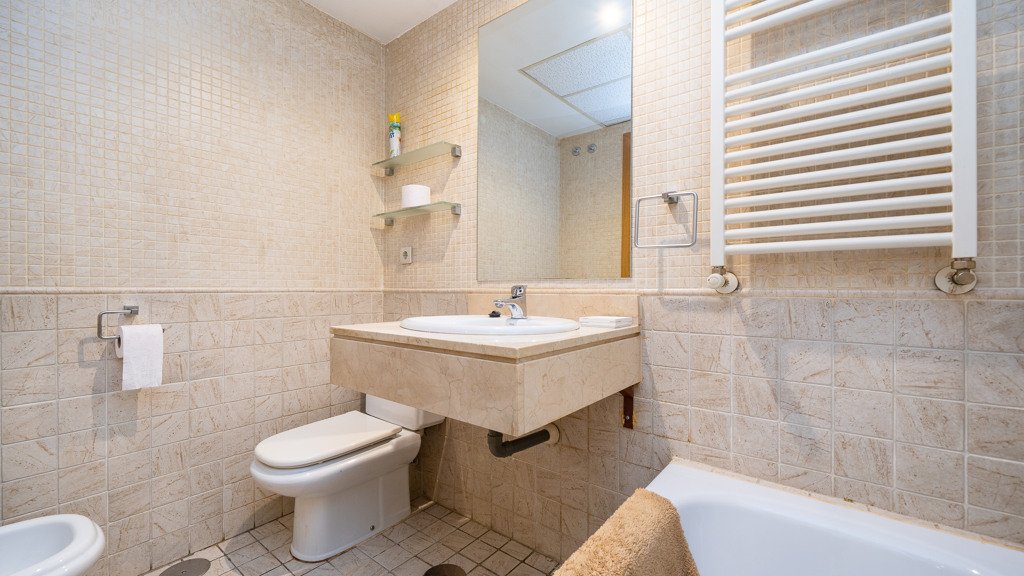 Apartamento en Madrid, España 2 dormitorios, 104 m2 No. 124559