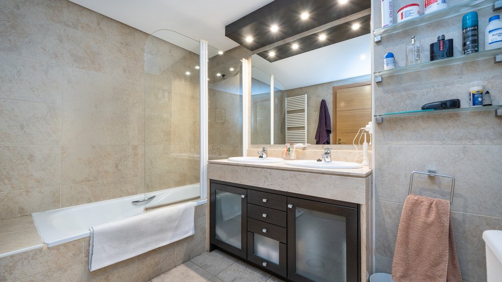 Apartamento en Madrid, España 2 dormitorios, 104 m2 No. 124559