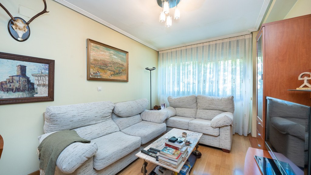 Apartamento en Madrid, España 2 dormitorios, 104 m2 No. 124559
