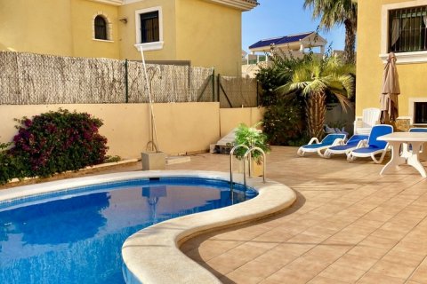 Villetta a schiera a Villamartin, Alicante, Spagna 3 camere da letto,  N° 125480