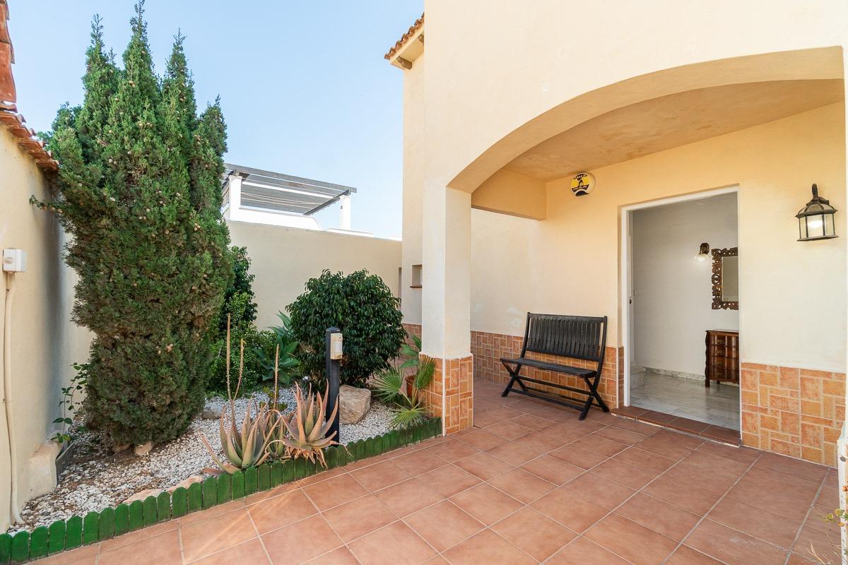 Villa i La Mata, Alicante, Spanien 4 sovrum, 155 kvm. Nr. 125489