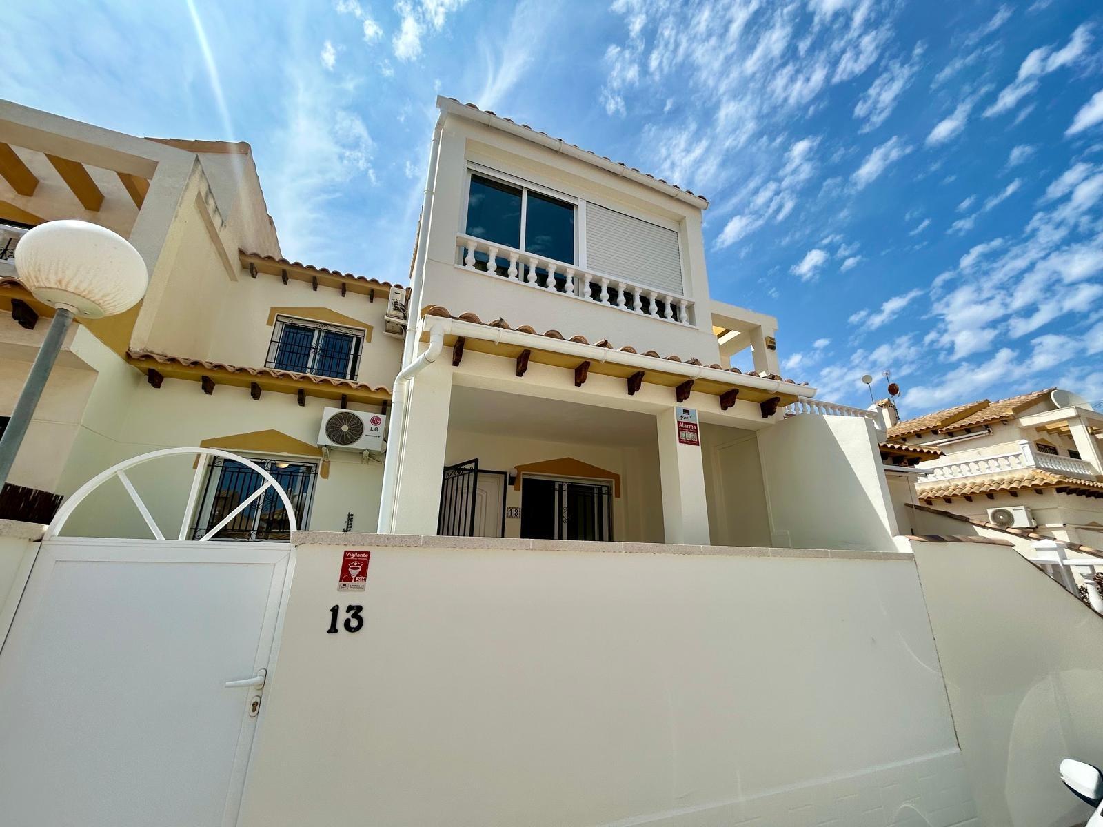 Kaupunkipientalo Orihuela, Alicante, Espanja 3 makuuhuonetta, 82 m2 No. 125486