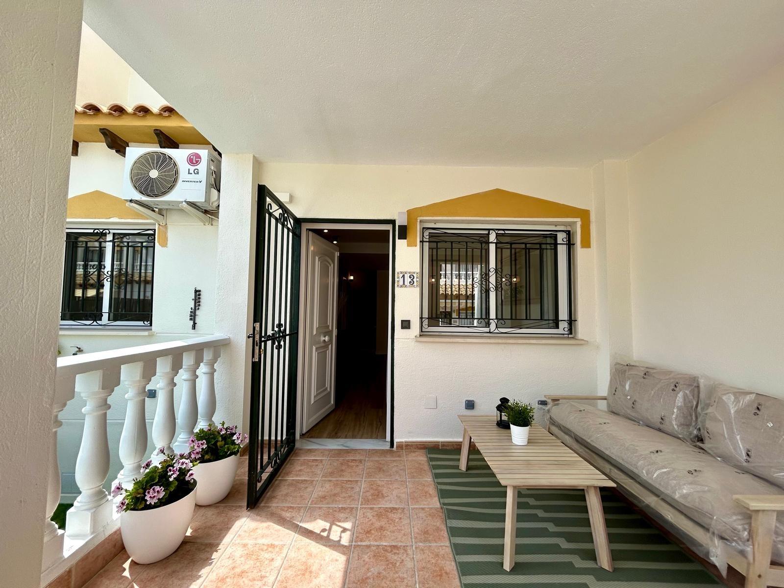 Kaupunkipientalo Orihuela, Alicante, Espanja 3 makuuhuonetta, 82 m2 No. 125486