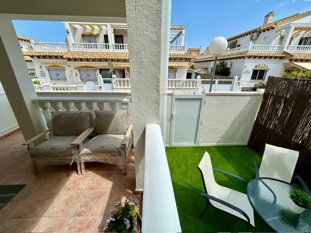 Kaupunkipientalo Orihuela, Alicante, Espanja 3 makuuhuonetta, 82 m2 No. 125486