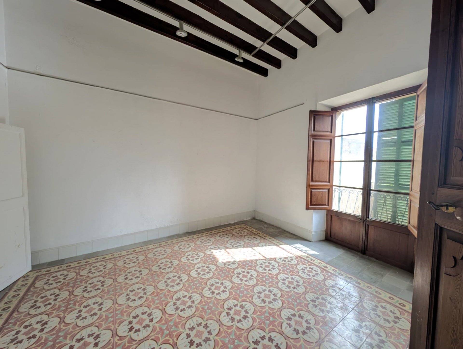 Kaupunkipientalo Campos, Mallorca, Espanja 521 m2 No. 120024