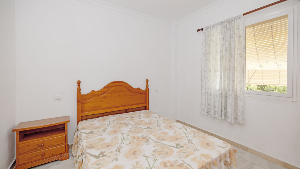 Villa i Estepona, Malaga, Spanien 2 sovrum, 134 kvm. Nr. 121881