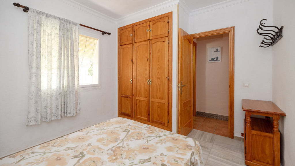 Villa i Estepona, Malaga, Spanien 2 sovrum, 134 kvm. Nr. 121881