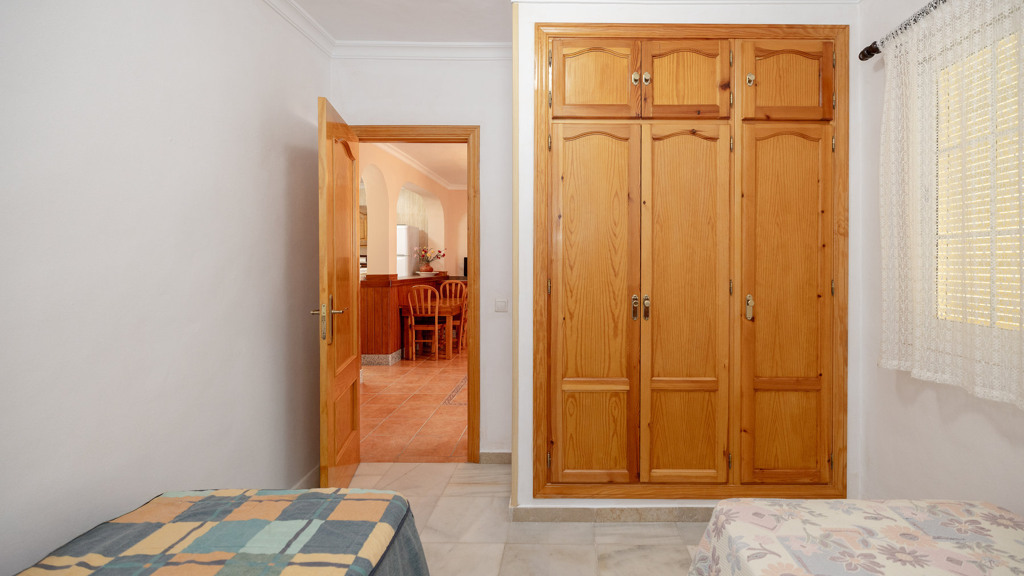 Villa i Estepona, Malaga, Spanien 2 sovrum, 134 kvm. Nr. 121881