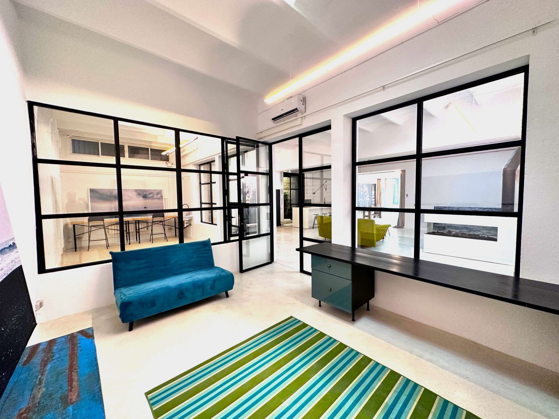 Commercial property in Palma de Majorca, Mallorca, Spain 1 bedroom, 260 sq.m. No. 128105