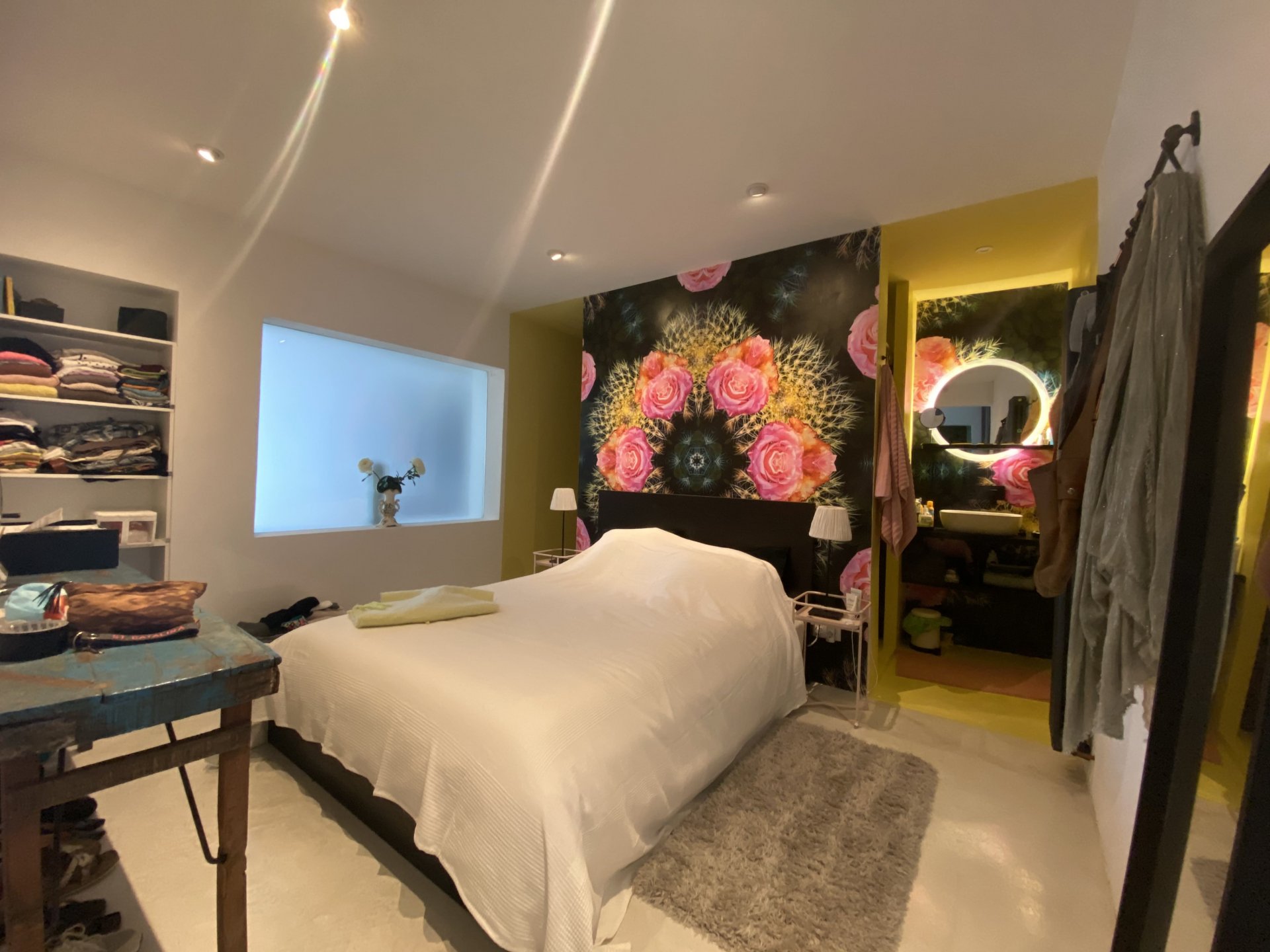Commercial property in Palma de Majorca, Mallorca, Spain 1 bedroom, 260 sq.m. No. 128105