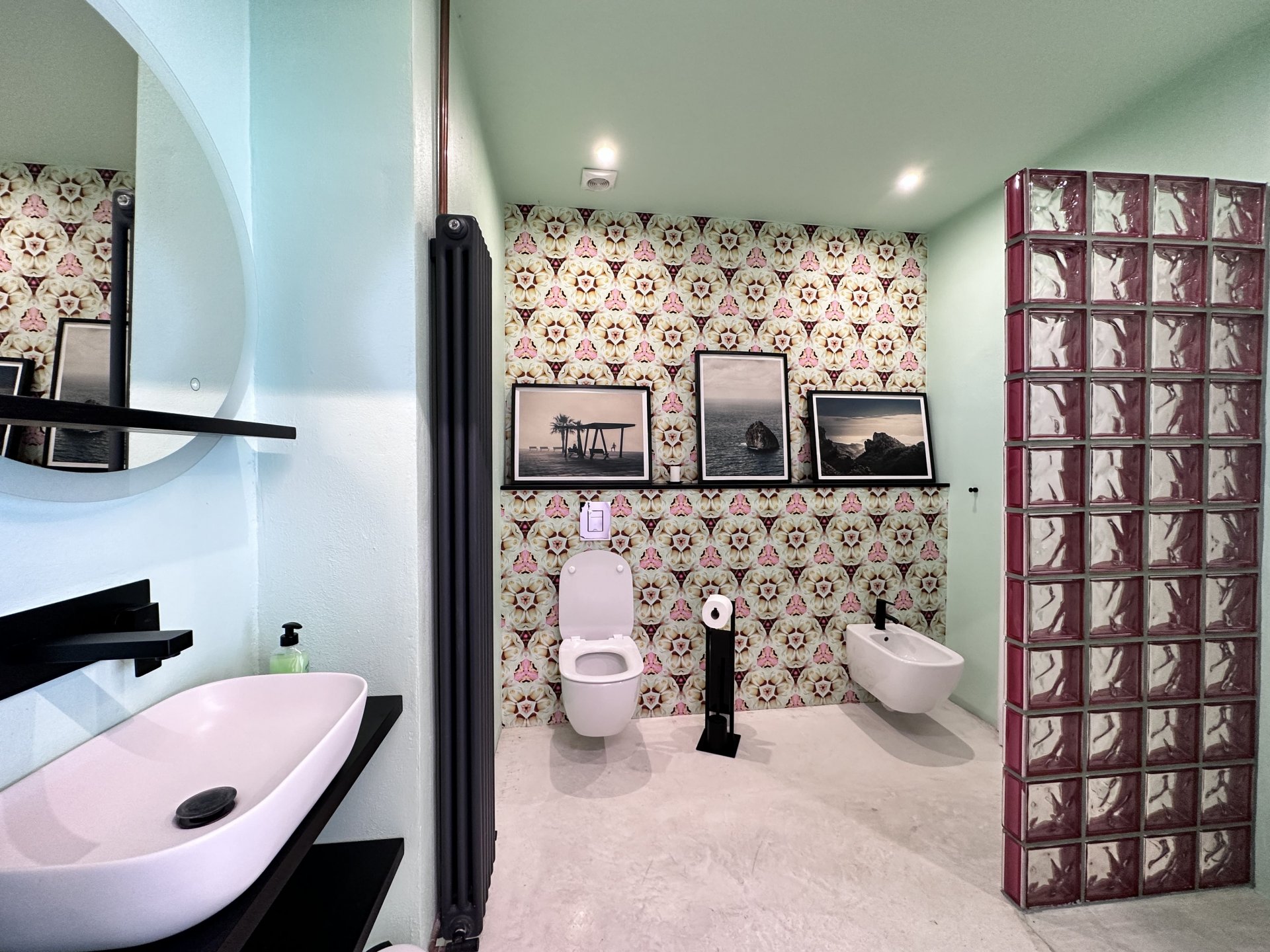 Commercial property in Palma de Majorca, Mallorca, Spain 1 bedroom, 260 sq.m. No. 128105