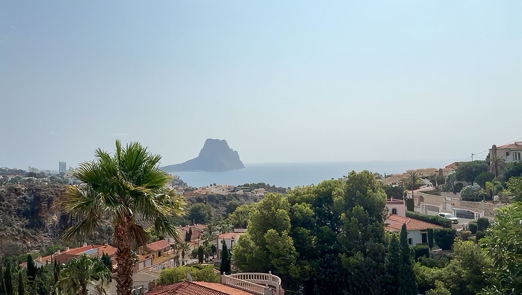 Villa a Calpe, Alicante, Spagna 6 camere da letto, 718 mq. N° 129905