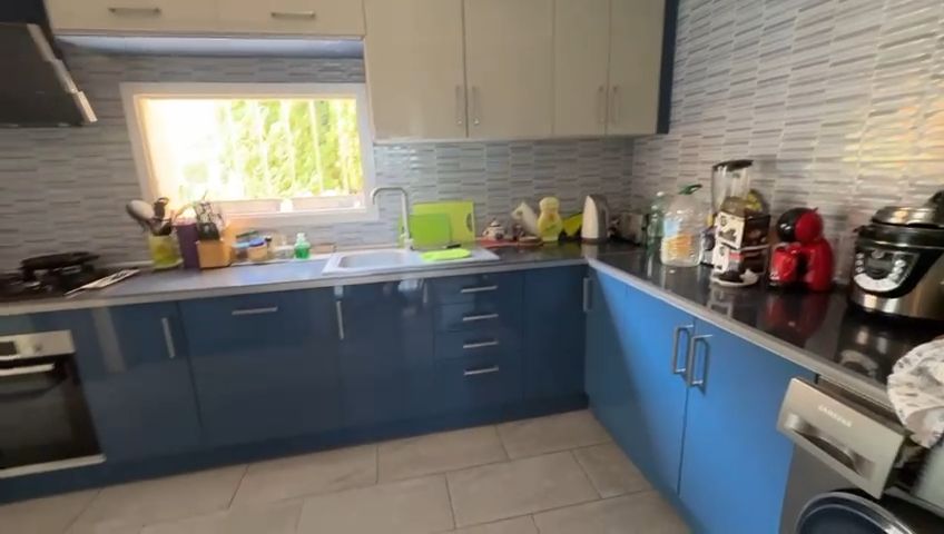 Villa a Calpe, Alicante, Spagna 6 camere da letto, 718 mq. N° 129905