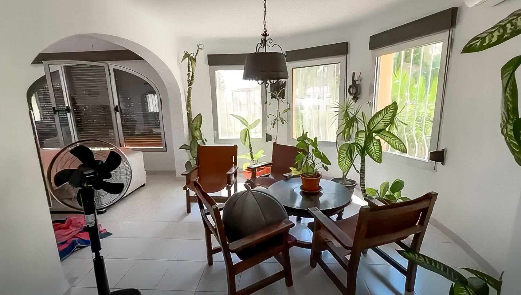 Villa a Calpe, Alicante, Spagna 6 camere da letto, 718 mq. N° 129905