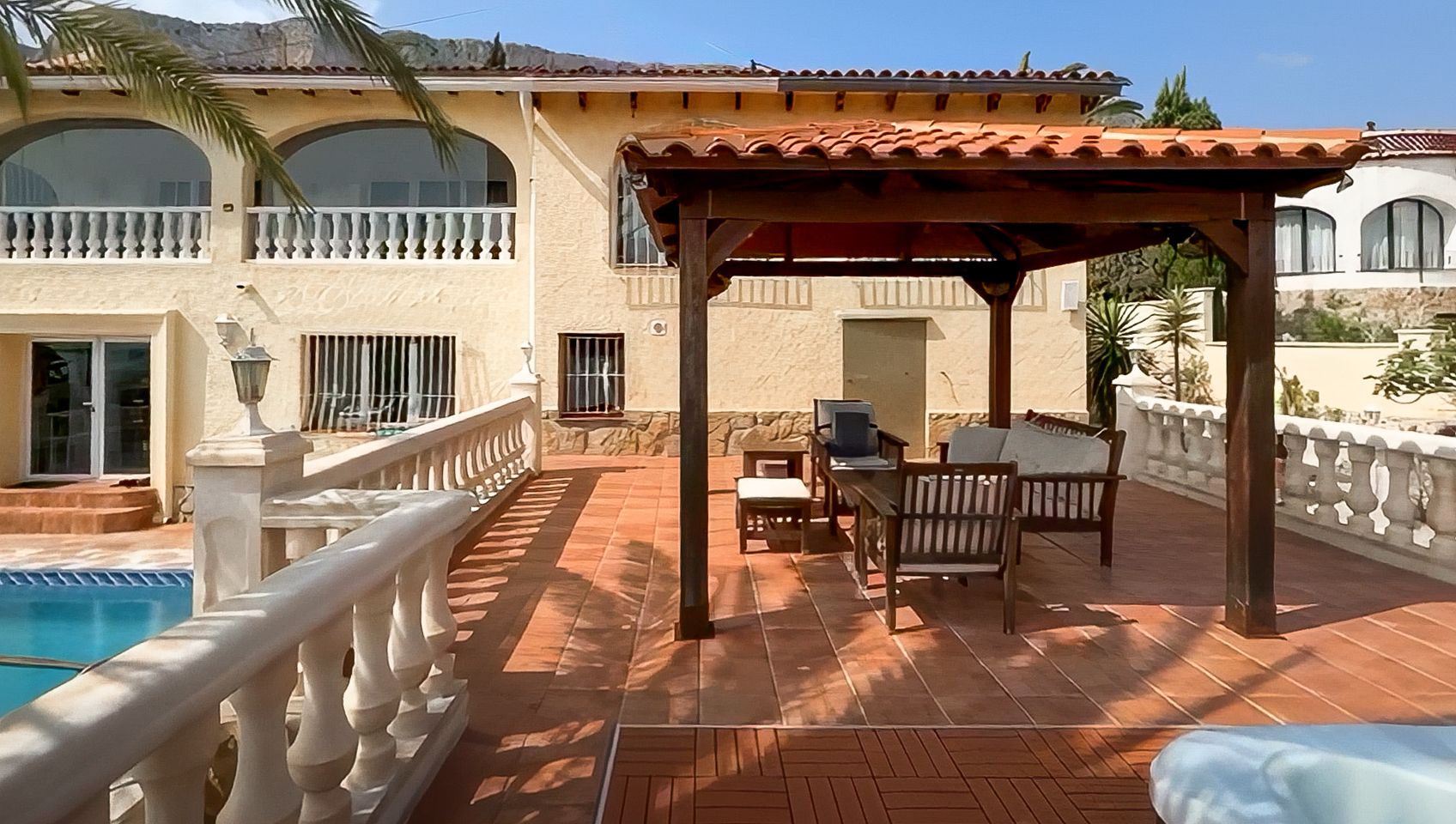 Villa a Calpe, Alicante, Spagna 6 camere da letto, 718 mq. N° 129905