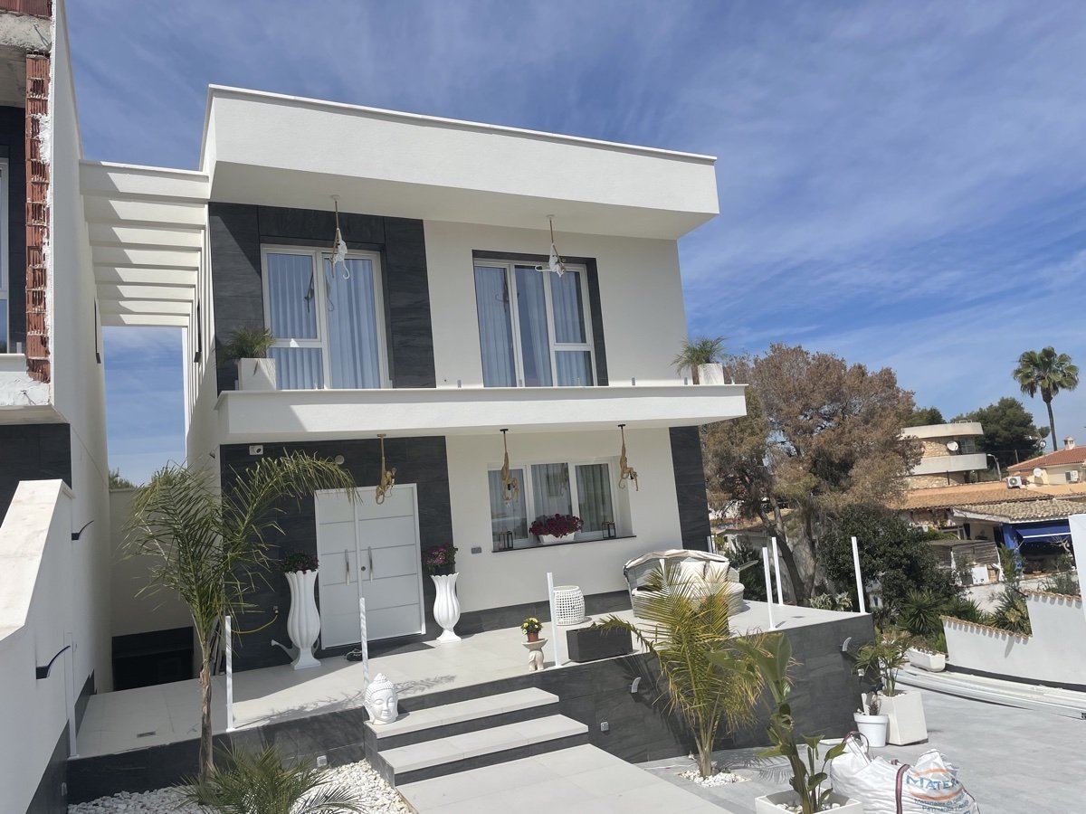 Villa i Los Balcones, Alicante, Spanien 4 sovrum, 250 kvm. Nr. 125682