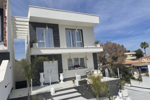 Huvila Los Balcones, Alicante, Espanja 4 makuuhuonetta, 250 m2 No. 125682