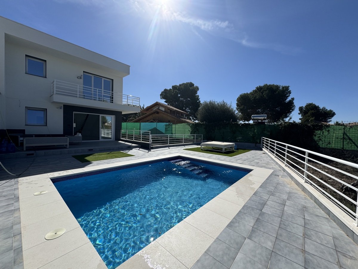 Villa à Los Balcones, Alicante, Espagne 4 chambres, 160 m2 No. 125681