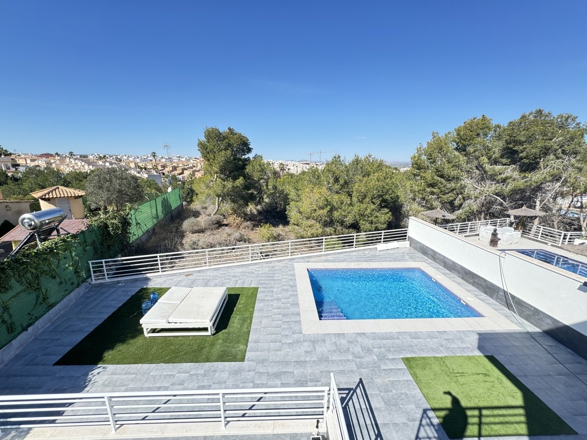 Villa à Los Balcones, Alicante, Espagne 4 chambres, 160 m2 No. 125681