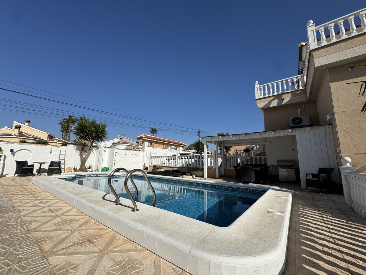 Villa Ciudad Quesada, Alicante, Spānijā 4 istabas, 256 m2 Nr. 125680