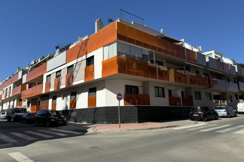 Apartment in Torrevieja, Alicante, Spain 2 bedrooms, 60 sq.m. No. 124857
