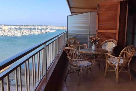 Townhouse in Torrevieja, Alicante, Spain 3 bedrooms, 110 sq.m. No. 124854