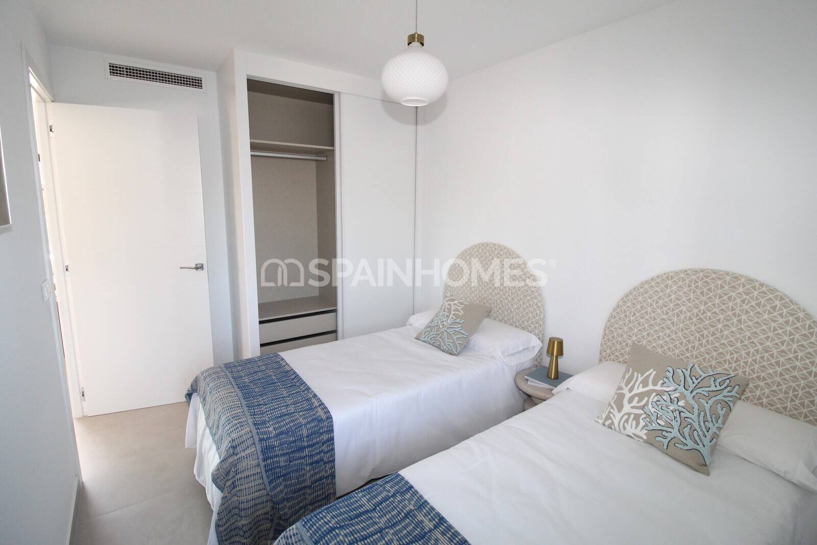 Apartment in Benidorm, Alicante, Spain 2 bedrooms, 82 sq.m. No. 121856