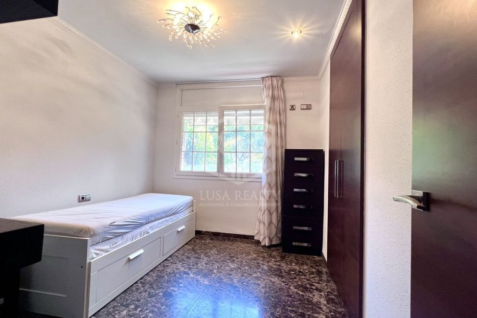 Villa a Gava, Barcelona, Spagna 4 camere da letto, 350 mq. N° 128863