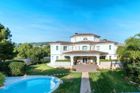 Villa in Borriol, Castellon, Spain 5 bedrooms, 816 sq.m. No. 122646