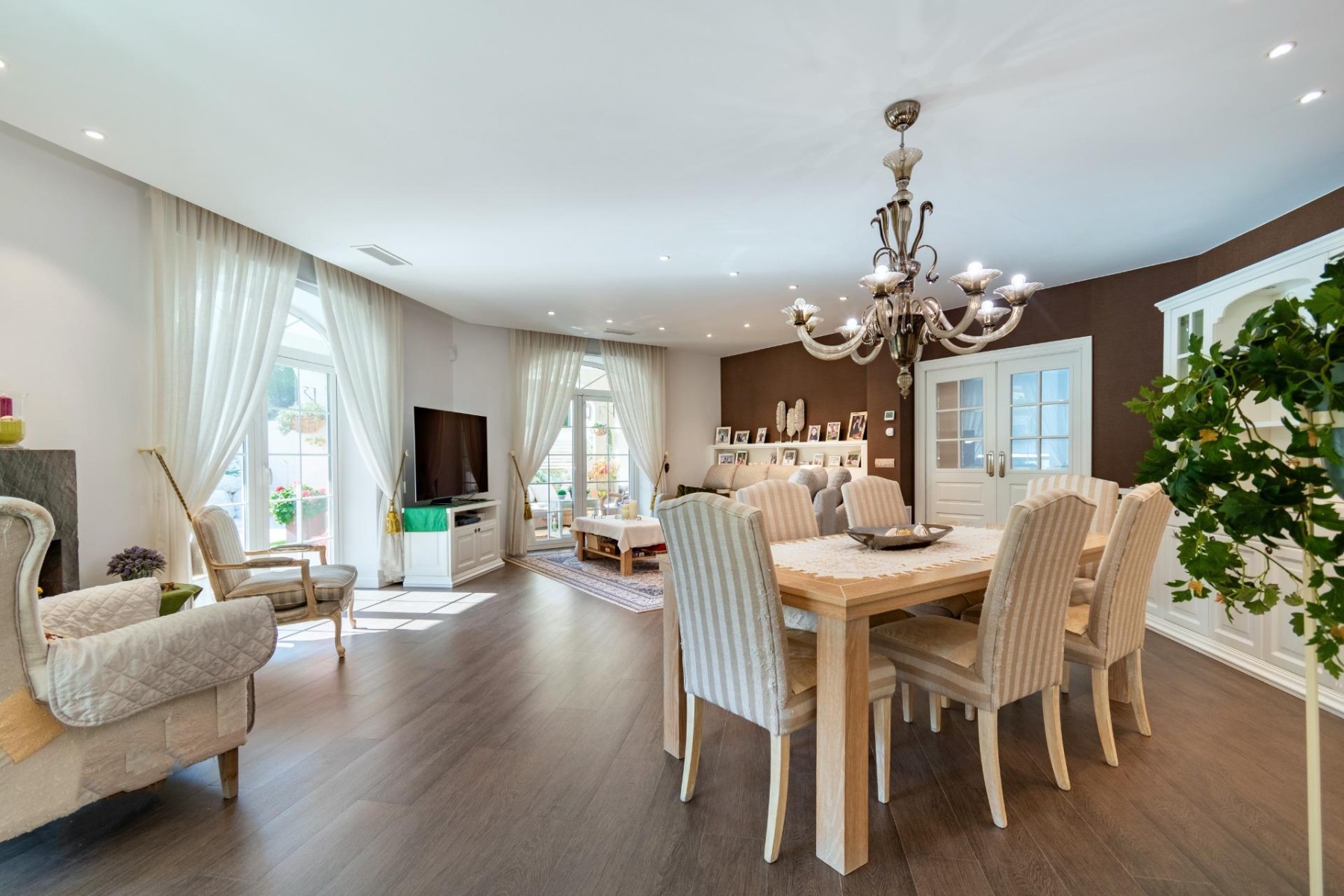 Villa in Borriol, Castellon, Spain 5 bedrooms, 816 sq.m. No. 122646