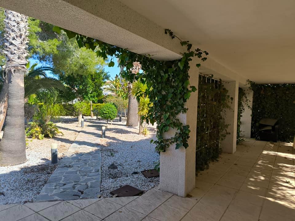 Villa a Torrevieja, Alicante, Spagna 5 camere da letto,  N° 125350