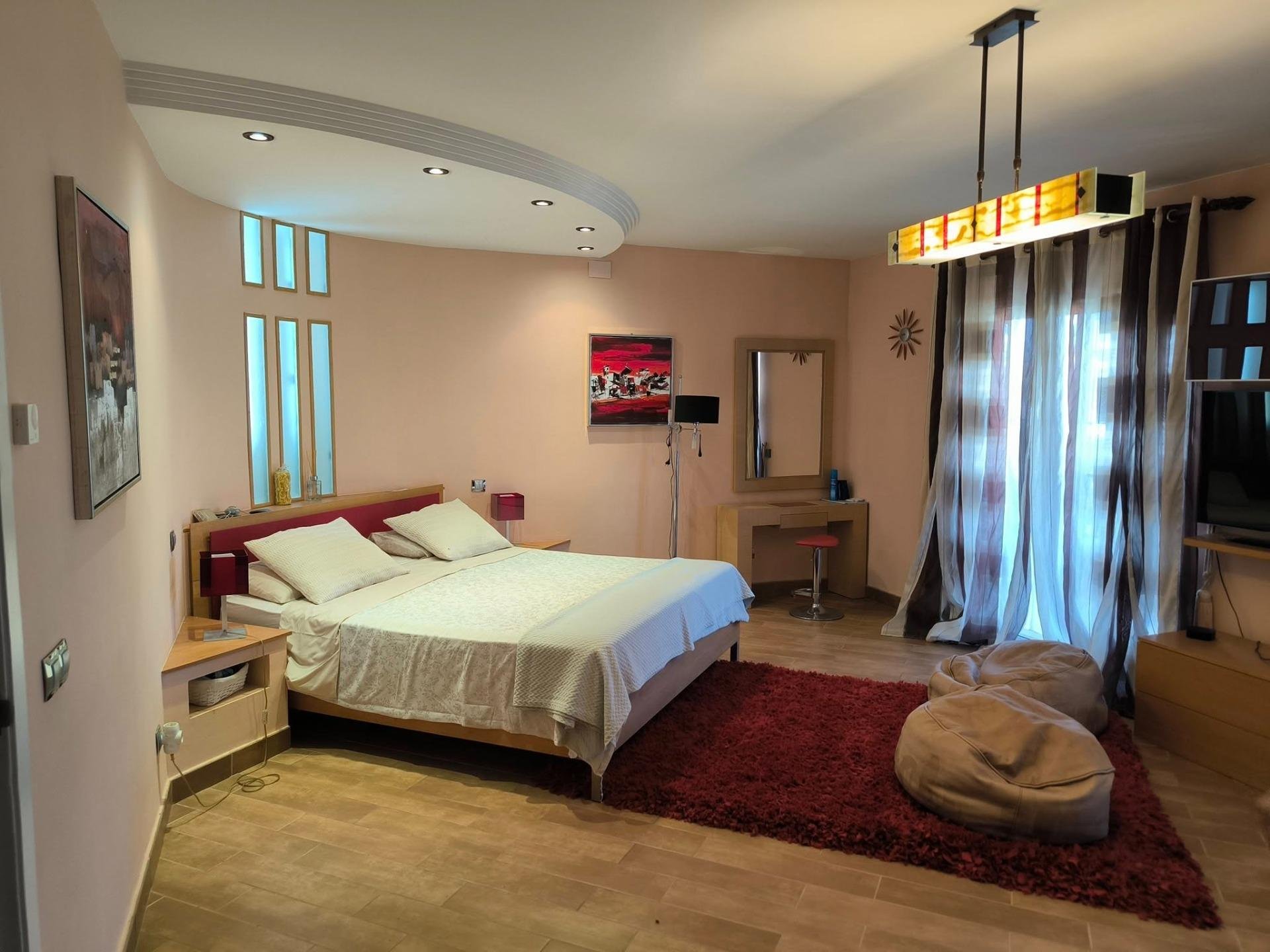Villa a Torrevieja, Alicante, Spagna 5 camere da letto,  N° 125350