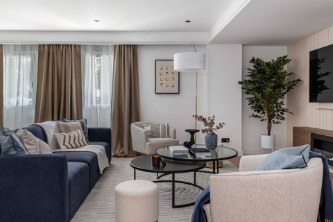 Huoneisto Madrid, Espanja 3 makuuhuonetta, 186 m2 No. 122772