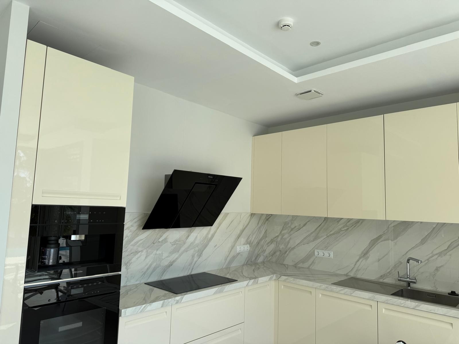Villa in Calpe, Alicante, Spain 6 bedrooms, 332 sq.m. No. 122727