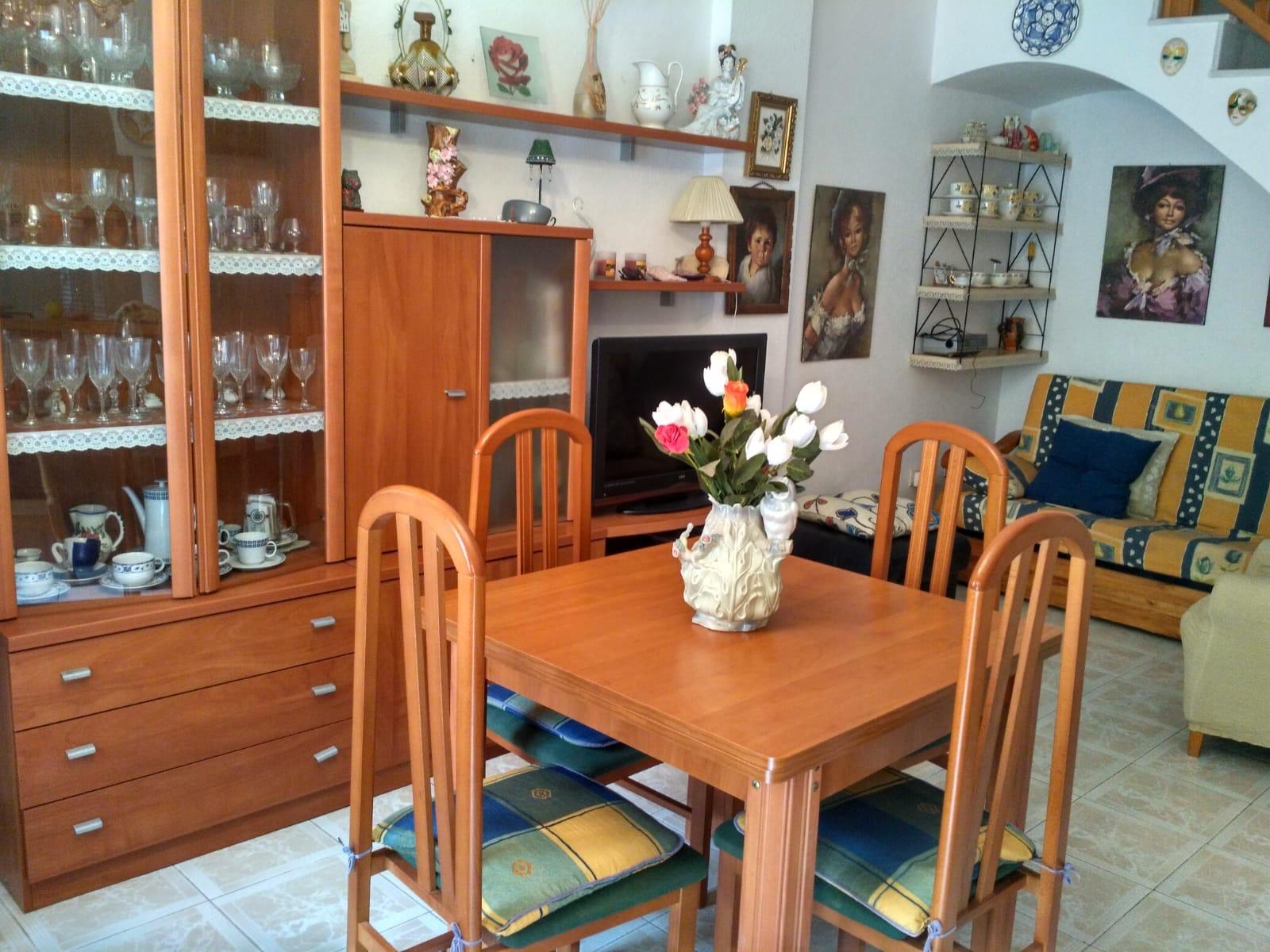 Townhouse à Torrevieja, Alicante, Espagne 2 chambres, 100 m2 No. 131702