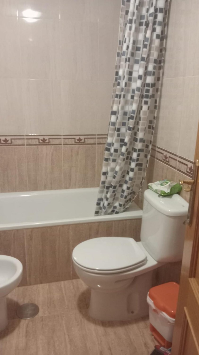 Apartment à Torrevieja, Alicante, Espagne 2 chambres, 70 m2 No. 128886