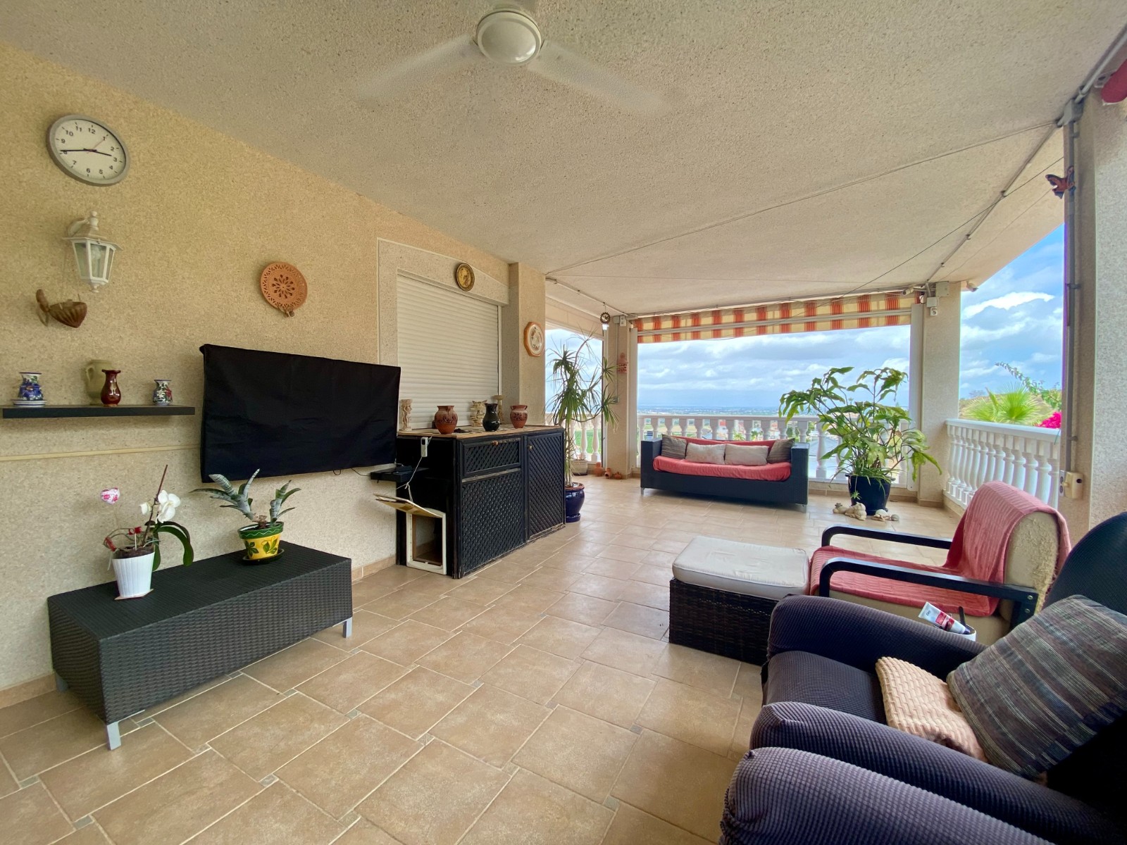 Villa in Algorfa, Alicante, Spain 3 bedrooms, 274 sq.m. No. 129382