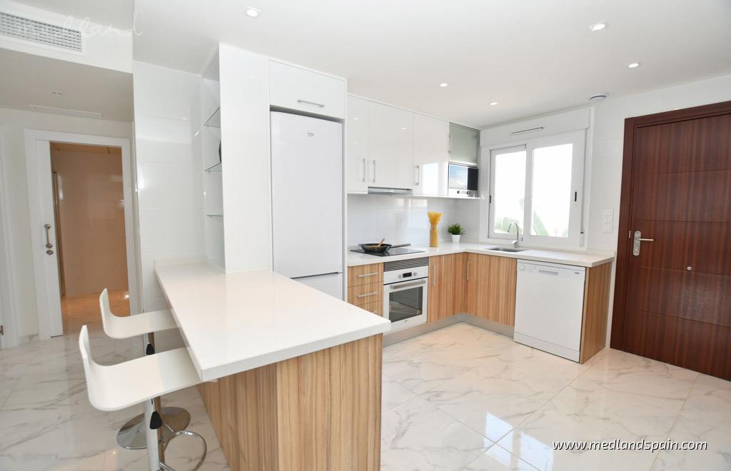 Dzīvoklis San Miguel de Salinas, Alicante, Spānijā 3 istabas, 75 m2 Nr. 130489