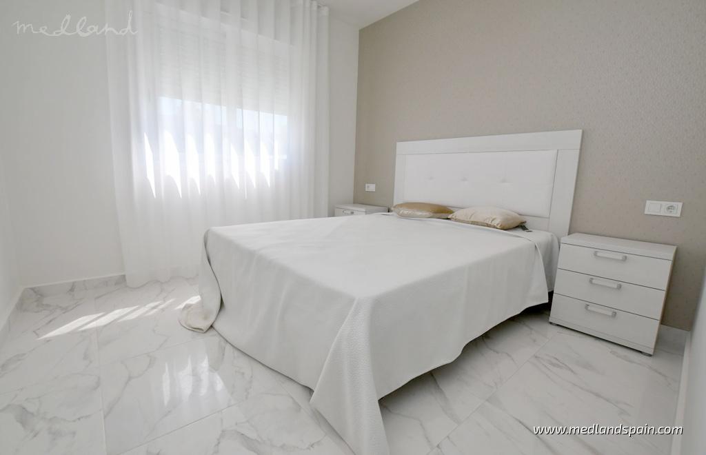 Dzīvoklis San Miguel de Salinas, Alicante, Spānijā 3 istabas, 75 m2 Nr. 130489