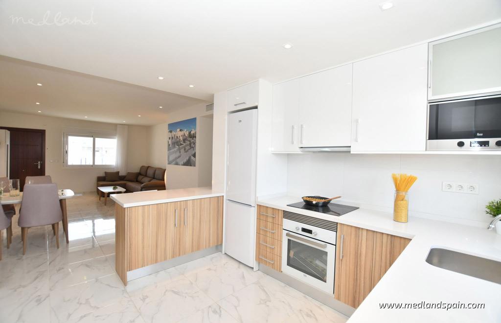 Dzīvoklis San Miguel de Salinas, Alicante, Spānijā 3 istabas, 75 m2 Nr. 130489