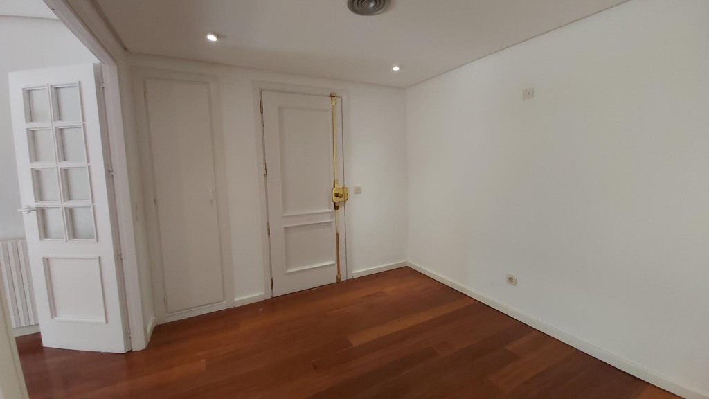 Apartamento en Alcobendas, Madrid, España 5 dormitorios, 300 m2 No. 120554